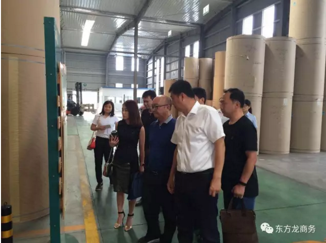 陪同湖南張家界、江蘇邳州實(shí)地考察新型包裝材料投資選址項(xiàng)目企業(yè)，務(wù)實(shí)推進(jìn)項(xiàng)目合作落地
