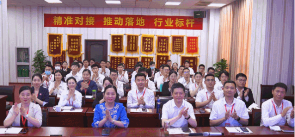 五月中旬投資選址項目評估會，38個高質(zhì)量項目經(jīng)評估考察后，可對接政府園區(qū)
