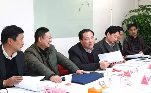 荊門市委常委、常務(wù)副市長胡功民率隊赴上海考察，與我司簽訂委托招商引資戰(zhàn)略合作協(xié)議